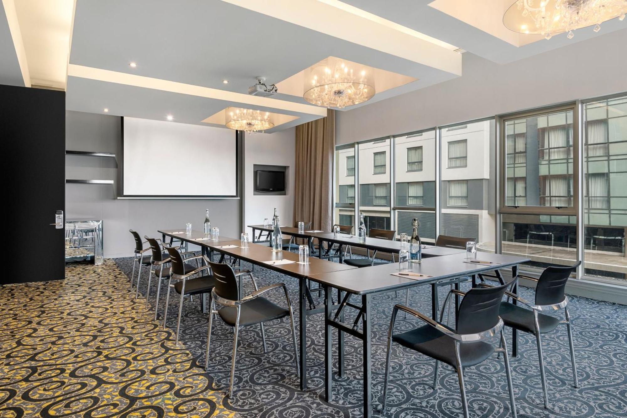 Protea Hotel Fire & Ice! By Marriott Johannesburg Melrose Arch Esterno foto